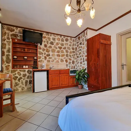 Vasilis Boutique Aparthotel Myrties