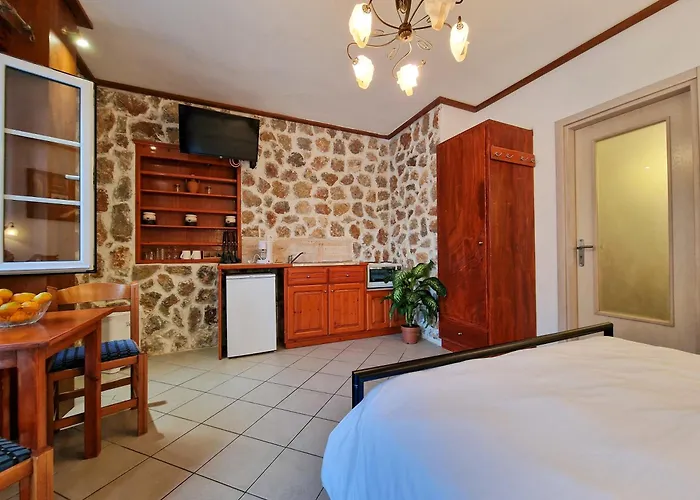 Vasilis Boutique Aparthotel Myrties