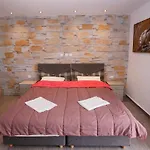 Ξενοδοχείο με διαμερίσματα Vasilis Boutique 3*