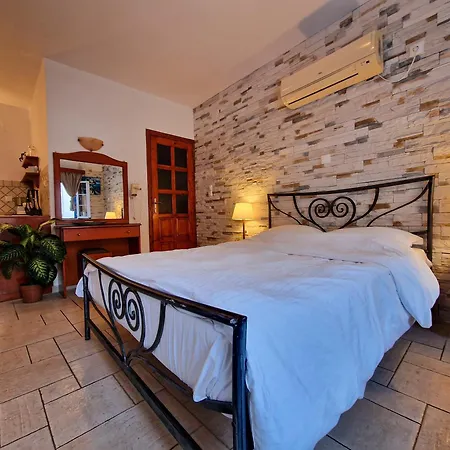 Vasilis Boutique Apartmanhotel Mirtiész